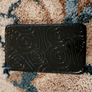 Black Snap Wallet
